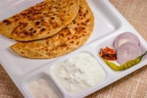 Aloo Paratha (with curd)